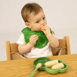 Oli & Carol Kendall the Kale wooden baby plate and spoon set in green